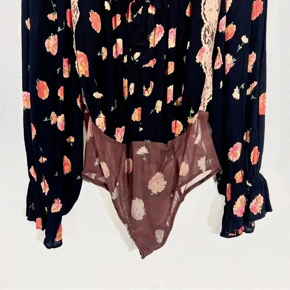 NWT Free People Intametly Poppy Printed Bodysuit Black Combo - Picture 6 of 12